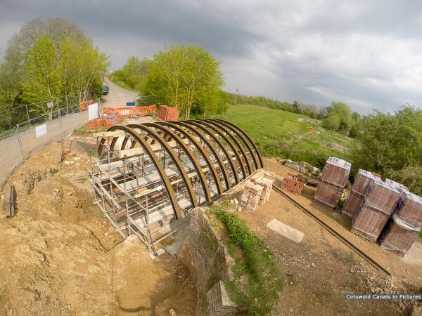 canalPictures's tweet image. WRG made good progress over Easter in building centring to be used during the construction of Weymoor Bridge, #Latton