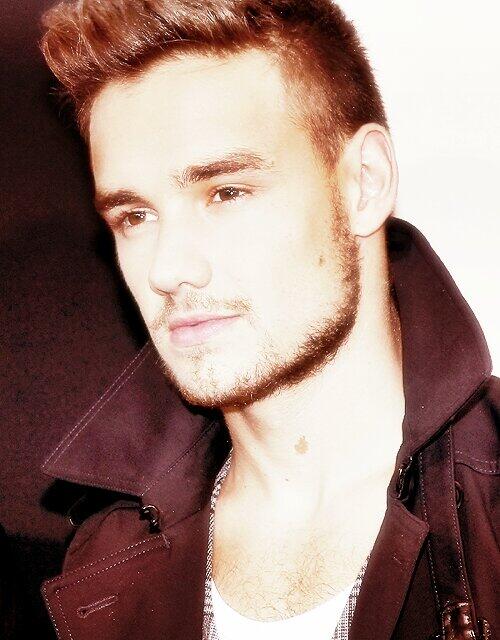 Directione1D1's tweet image. ooo la em casaa seuu lindo perfeito &amp;lt;3 &amp;lt;3