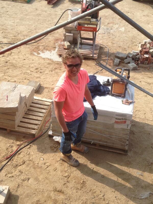 IamKenCourtney's tweet image. Dress up like your sister day at CCM