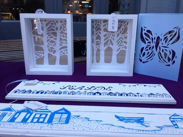 onlyoneLE's tweet image. Handmade papercut frames! Email us your orders today! creativel-e@live.com