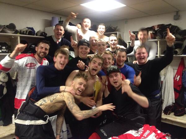 henryj07's tweet image. Champs baby!!!! #bleedred #moneyteam 🏆💷💷