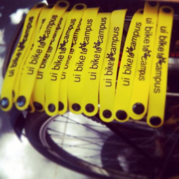 spekunUI's tweet image. Asyiikk dapet souvenir dari abang2 spekun