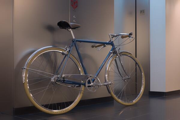 ShaneFarthing's tweet image. “@KuglerCycles: Sneak shot: Cafe Racer prototype http://t.co/CJrlJsOVu5” #dcmade #bikedc