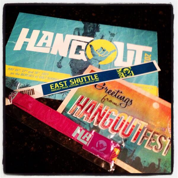 Happiness comes in small packages 😁🎶🎸☀🌊👙🍻💃#HangoutFest #24daysandcounting