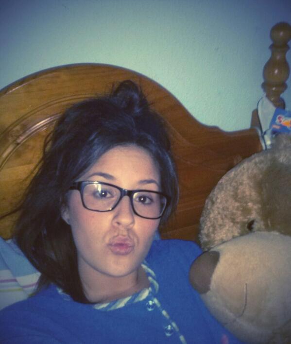 mcaripf90's tweet photo. Buenas noches a todoss!! Bss http://t.co/m2J2vVbaDQ