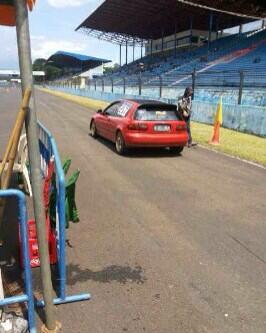 UNIVERSALautocl's tweet photo. Semangat hestira!! http://t.co/WLjdghHvs4