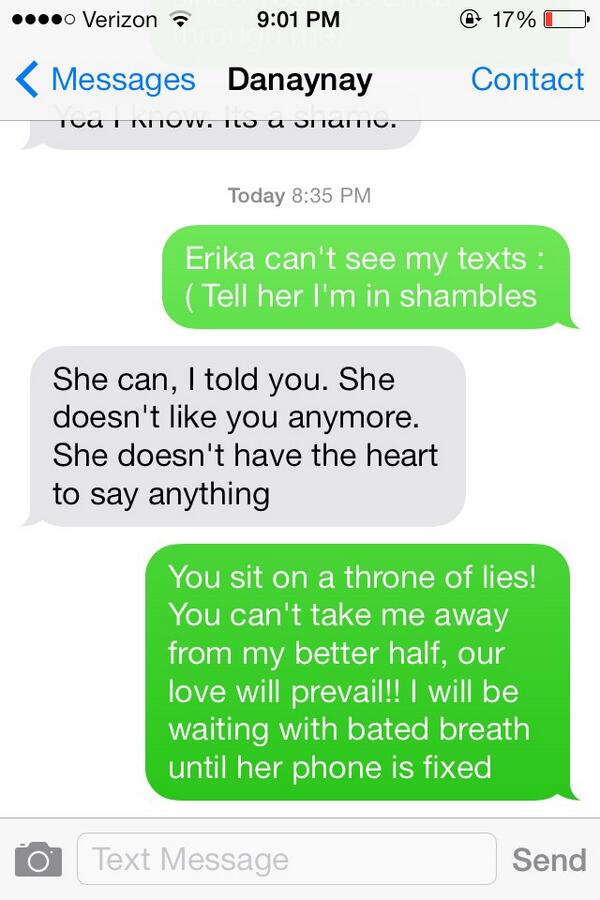 Prissy_Snoc's tweet photo. @erikallacer your boyfriend is very petty #TomPetty http://t.co/G0lfyq8KwI