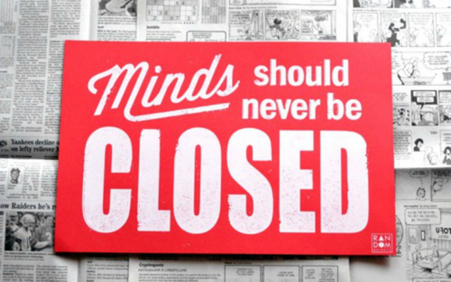 meyllenweit's tweet image. Open-minded people live life to it's fullest! #randomobjects