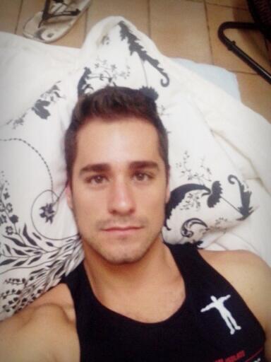 JSanguanini's tweet photo. preguiçaaaaaa http://t.co/aSJGKyB8b5