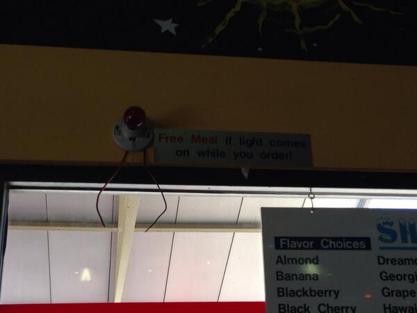 CoachCarrollsPE's tweet image. Saw this at a burger place in Wylie, Texas. Asked my classes if they knew how to get a free meal. #MakingConnection