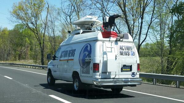 Matthew Delucia On Twitter There Goes That Action News Van Again 6abc 6at4 6abc Http T Co Oeafnezawl