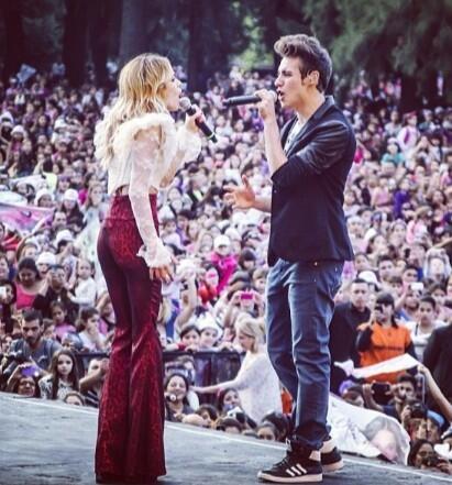 LeonVargasG's tweet photo. Corre♥♥♥ #JuntadaTinista #Juntos #TeAmoParaSiempre #Amor @Vcastillo__ http://t.co/U2tpX5BNwV