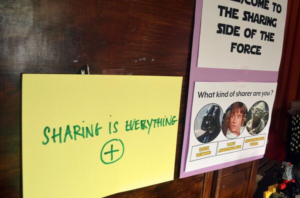 #osfest14 or how to evaluate your sharability in 4 different games! <a href="/NoveTerra/">NoveTerra</a> @StephaneRIOT @JenniferRse <a href="/AnnaSALAUN/">Anna SALAUN</a>