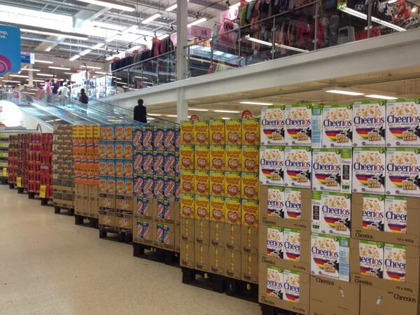 <a href="/bar_hill2065/">Tesco Extra Bar Hill</a> travelator set up for the wk ahead and ready to win format incentive.. <a href="/AndyWoolfenden/">Andrew Woolfenden</a> <a href="/greenbhoygerry/">Bill Glennie</a>