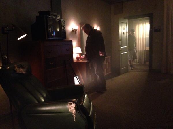 6x22 "VERITAS" post-ep BTS tweets & pics - Page 2 Bm-kX_WCQAA_Z56