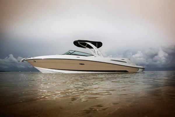 SeaRayBoat's tweet photo. The luxury, athleticism and precision of the #SeaRay 250 SLX will leave boaters breathless. http://t.co/Mt4BbGRohD http://t.co/zH4OWgtcYF