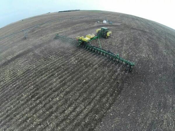 It goes a little faster these days. #plant14 80℅ complete. @NECornBoard @PioneerNebr @DEKALBSeed @TheChadColby