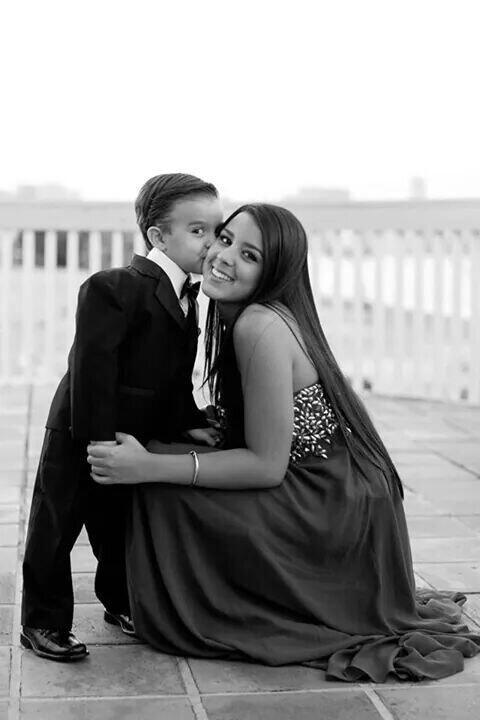aliceclari's tweet photo. Mis dos amores http://t.co/psoJNCtkBX