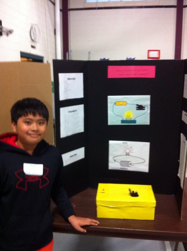 ScienceforSTARs's tweet image. Awesome science fair night in worcester at city view discovery - congrats to Kyle our winner!