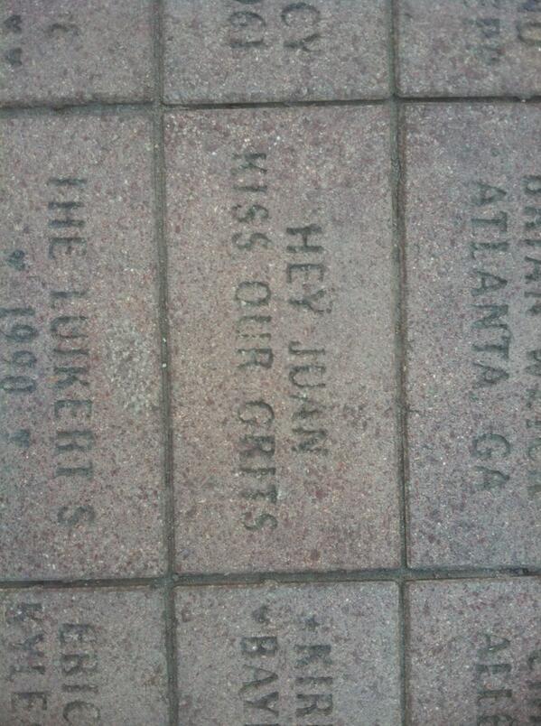 ayebrah311's tweet photo. @SteenerT @TravisWalker3 Hey Juan... #suckmygrits #juan http://t.co/vpFk3I5nN6
