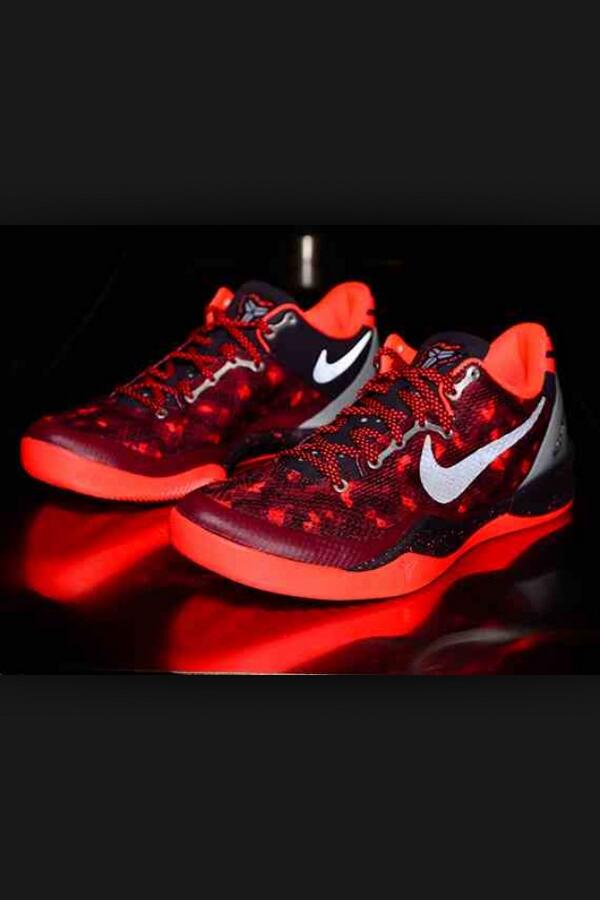 DopeKiks's tweet photo. "Kobe 8 Year of the Snakes" http://t.co/g8tTEI5Y52