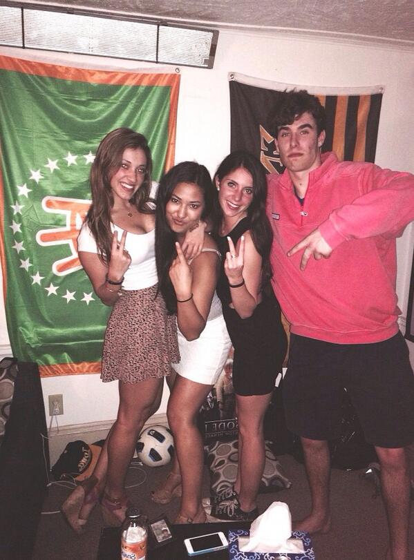 Viva <a href="/barstoolsports/">Barstool Sports</a> <a href="/BarstoolUNH/">Barstool UNH</a>