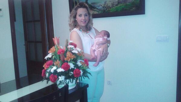 Espegbg's tweet photo. Feliz no se puede pedir mas , una niña maravillosa y un narido estupendo .Gracias . http://t.co/thEY1myclw