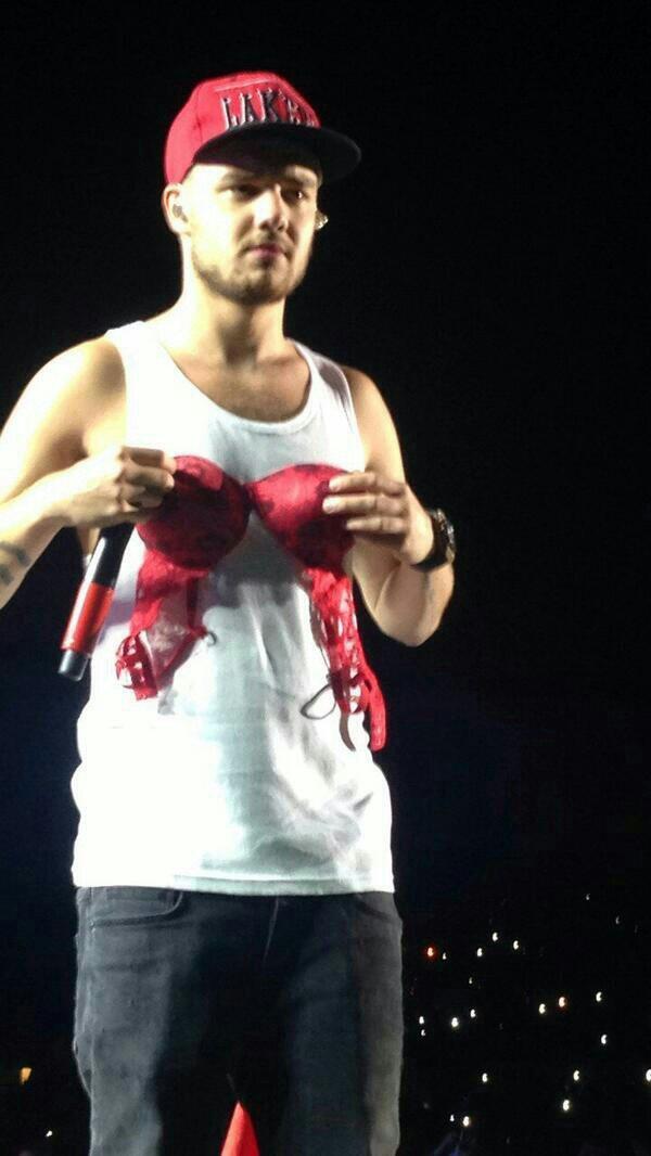 RoDirection_'s tweet image. Yes , you are very sexy ♥ Grrr @Real_Liam_Payne