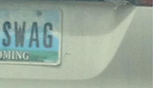 KendallRaeOnYT's tweet photo. This is on a mini van... #theysofancy #swag http://t.co/JabW6tl74k