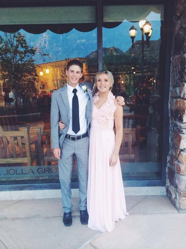 clowy8's tweet image. Had so much fun! Thanks Lexi! You looked so gorgeous! #firstprom @lex_jensen