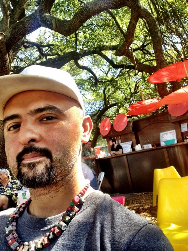 gonzo247's tweet photo. Found the #passportlounge, @ifest w/ ice cold beverages. http://t.co/7IsadspyfQ
