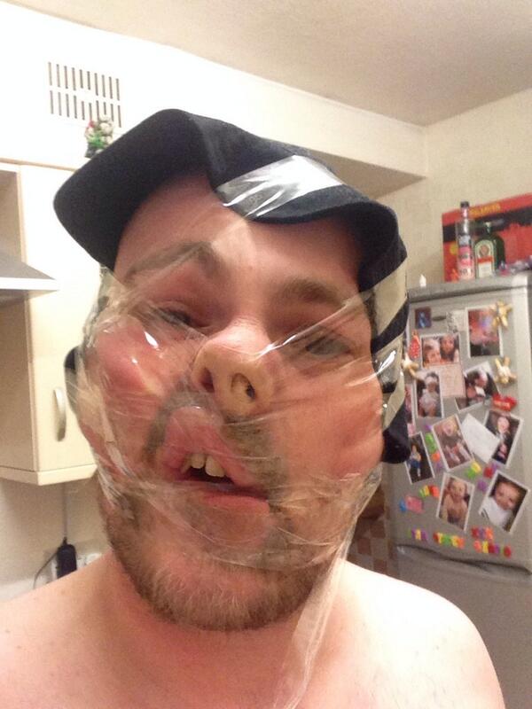 avenimore1066's tweet image. @SellotapeSeIfie @Sellotapeselfe @Expressionister #sellotapeselfie #sellotape