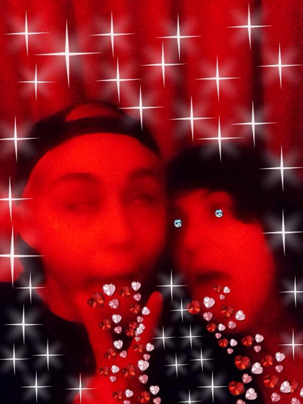MileyCyrus's tweet photo. LISA IN THE SKYYYY WITH 💎💎💎 http://t.co/bCorxdorgA