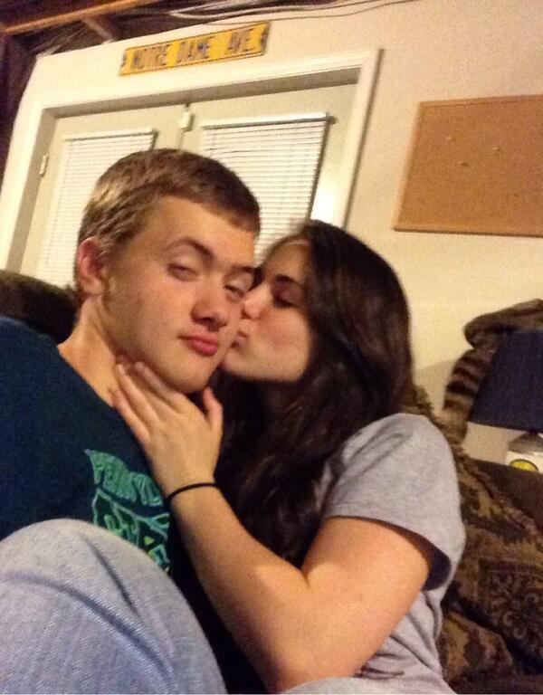 Dominicrex's tweet image. Shout out to @jewelaervin for putting up with me for six months!!!! Love you sweetie!❤️😊