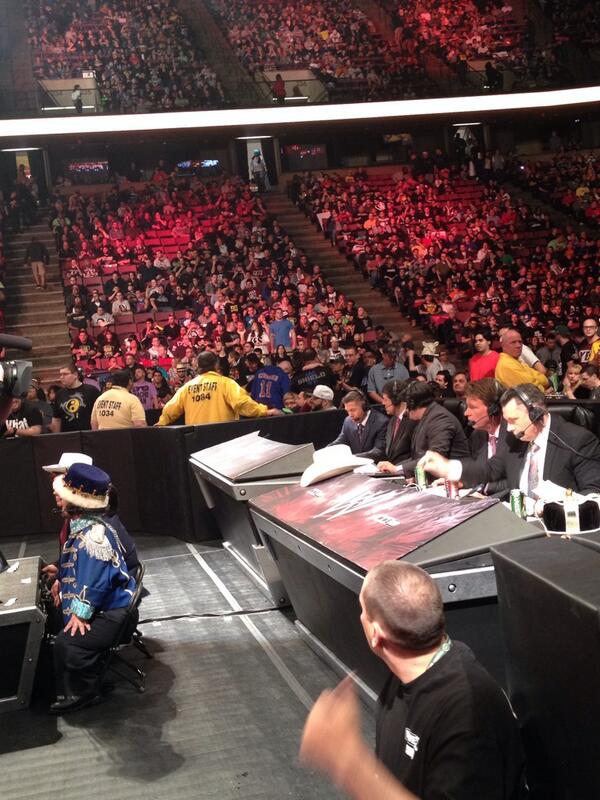 WWE on Twitter: WWE on Twitter: