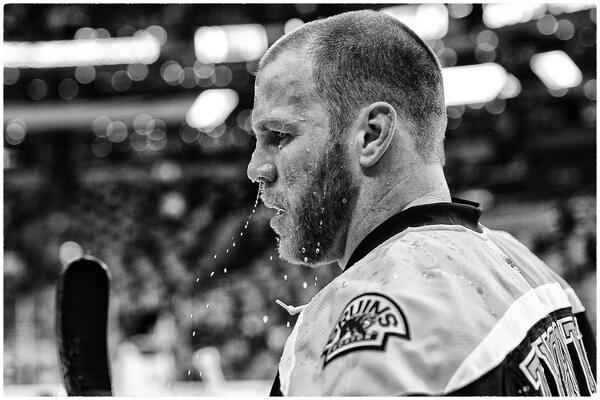 NHLBruins tweet picture