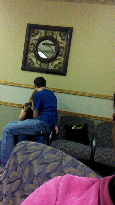 SHXT YU SEE AT JOBCORP ,THOUGHT DA GURL GOES ON TOP LOL http://t.co/qBe5PW8tpZ<a href="/tag/turnup"class="tags"><span>#turnup</span></a><a href="/tag/birthday"class="tags"><span>#birthday</span></a>