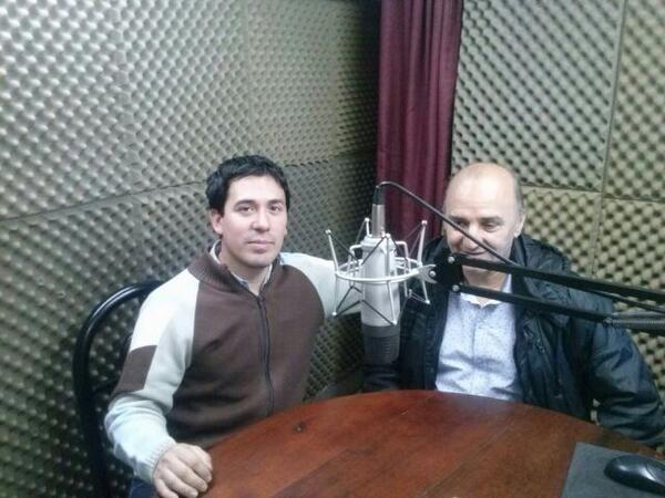 ya_viene's tweet photo. Con el director de radio "Palabra viva", Catalino Romero. http://t.co/l7VzvcuQl3