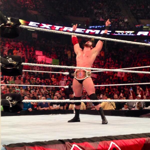 View image on Twitter