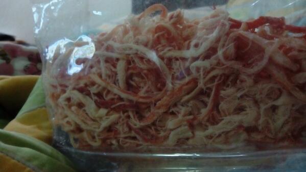 joycevalerieco's tweet image. Currently eating. Hahaha #spicysquid #thisisnotbacon #surrent