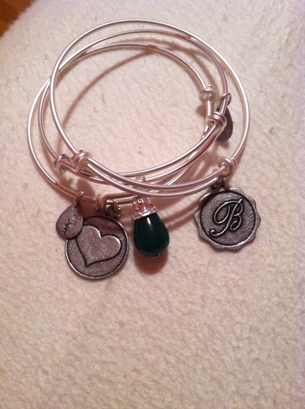 Briana_South22's tweet image. I absolutely❤️the three bracelets Hunters sweet mom got me! #Heart #Birthstone #Myinitial(B) she's so good to me! Ily
