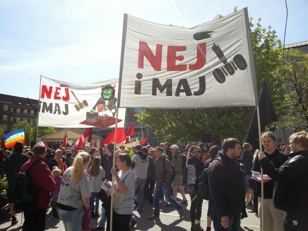 benwaydk's tweet photo. Til 1. maj demo mod EU-patentdomstol og patenttrolde. Patenter modvirker IT-innovation. #nejmaj #patentdomstol http://t.co/kKdZEaMWJY