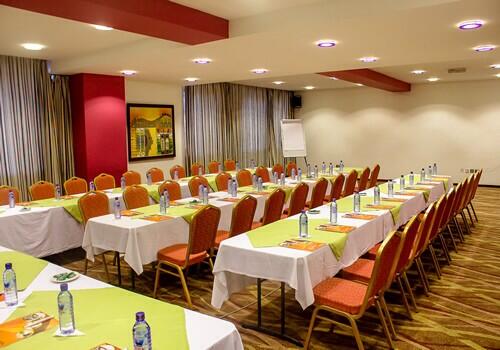 MaxlotHotel's tweet photo. The Conference Room. http://t.co/o8n720aAkt