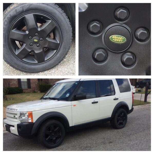 crown_south's tweet photo. From chrome to black on the Land Rover #LandRover #chromedelete http://t.co/v2Xrnw1rbx