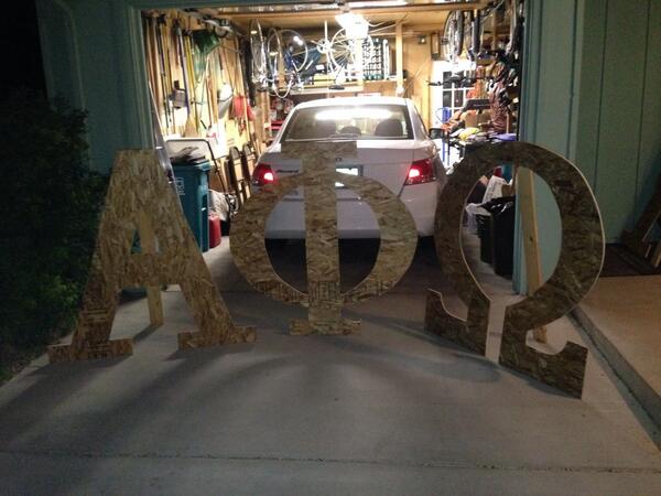 APOEpXi's tweet photo. Look at our letters!! Oh my god they turned out so well, thank you so much to PR committee and to Bob and Nancy!!! http://t.co/tLApTuHf9i