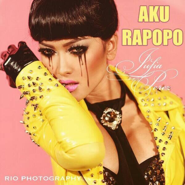 juliaperrez's tweet photo. Jujur kalo film horor gini2 terus ane stop !! Thanks buat pencinta film horor.. Queen of horror.. Berhenti ! http://t.co/wU0bul5HSI