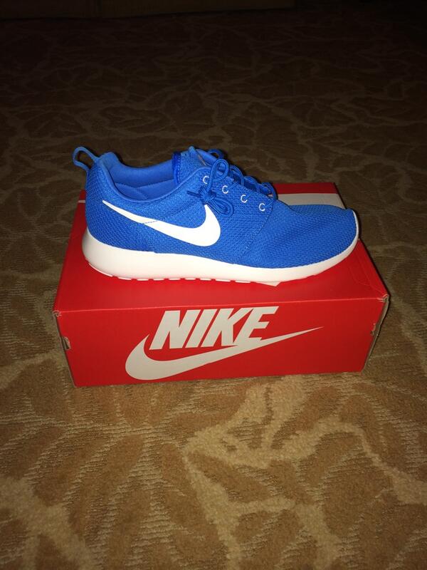 pmacganern's tweet image. Roshe #firstpair