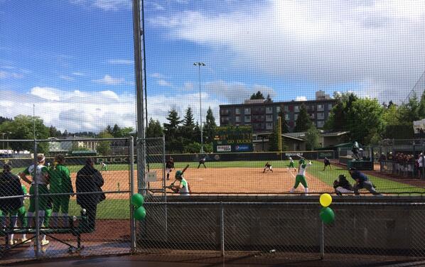 madisonx1313's tweet photo. ducks game!! http://t.co/W9fB64IbjB