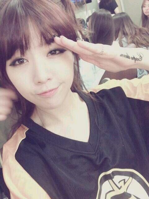 lolplayeah's tweet photo. Minaw pamit exit sinyal tidak bersahabat -,-)/ pai2 http://t.co/ABfSkXi8zt
