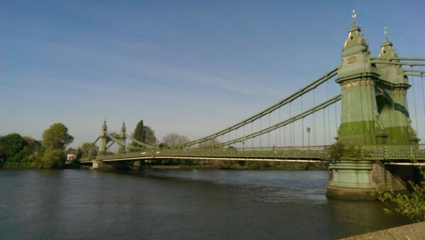 PrimitiveFire's tweet image. #hammersmithbridge